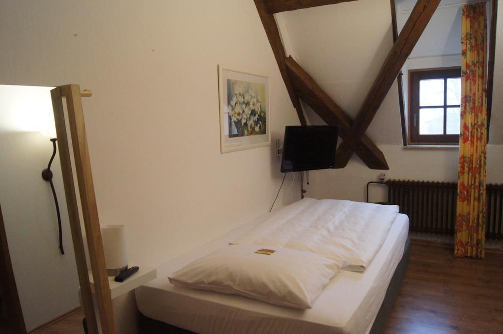 Land-Gast-Hof Walkmuehle Hotel Feuchtwangen Buitenkant foto